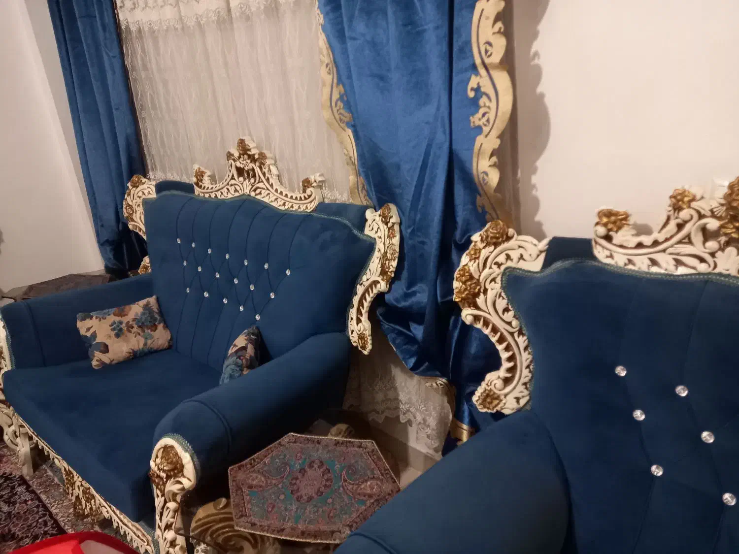 مبل سلطنتی به همراه میز و عسلی|مبلمان خانگی و میز عسلی|بندرعباس, |دیوار