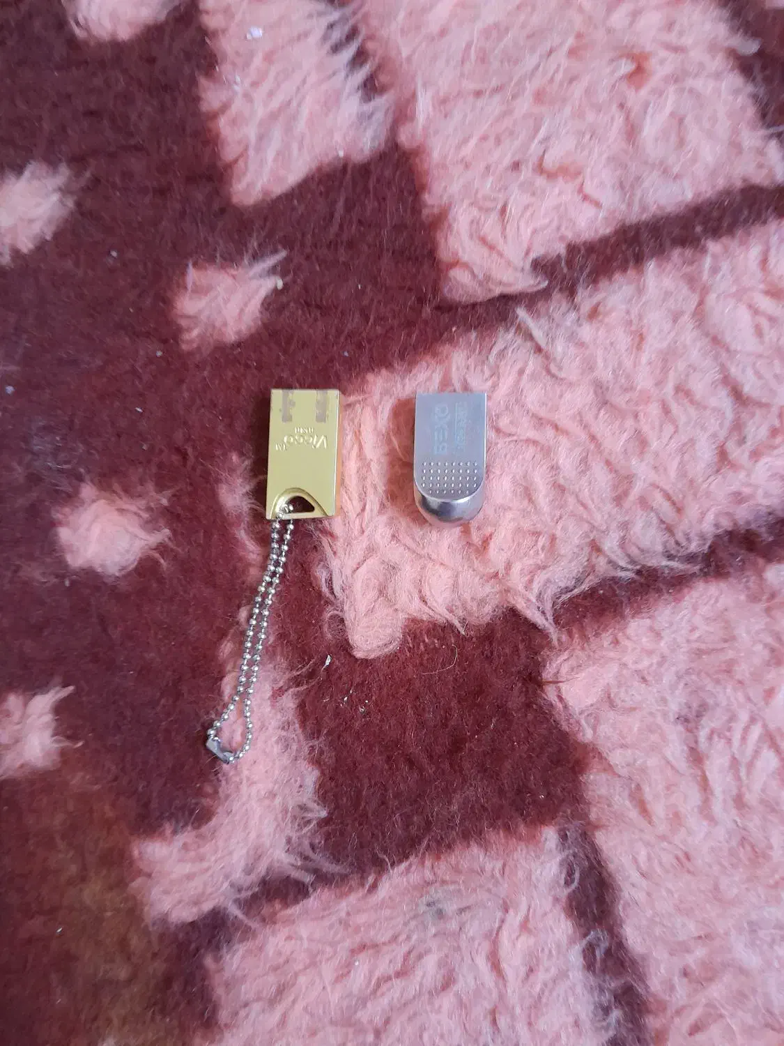 فلش ۱۶ گیگ و ۶۴ گیگ usb 3|قطعات و لوازم جانبی رایانه|قم, شاد قلی|دیوار