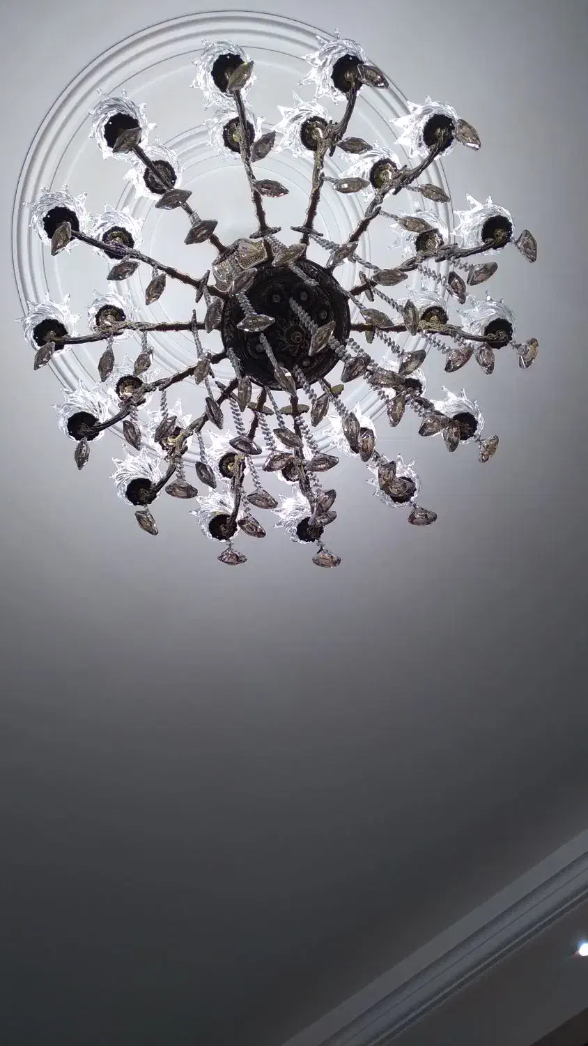 لوستر برنجی ۱۴ شاخه دوبل یعنی ۲۸ تا لامپ میخوره|لوستر و چراغ آویز|نظرآباد, نظرآباد|دیوار