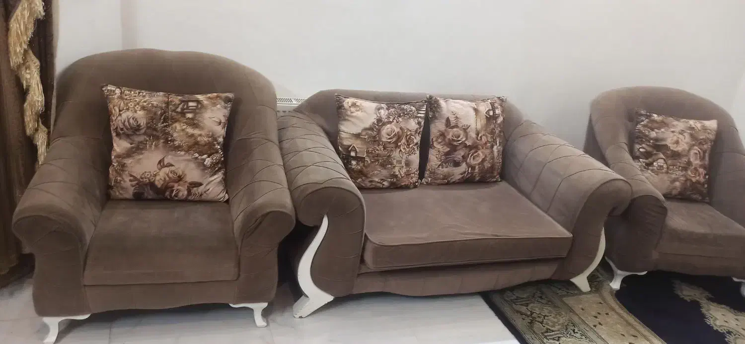 مبلمان راحتی هفت نفره مدل چستر|مبلمان خانگی و میز عسلی|نجف‌آباد, هفده شهریور|دیوار