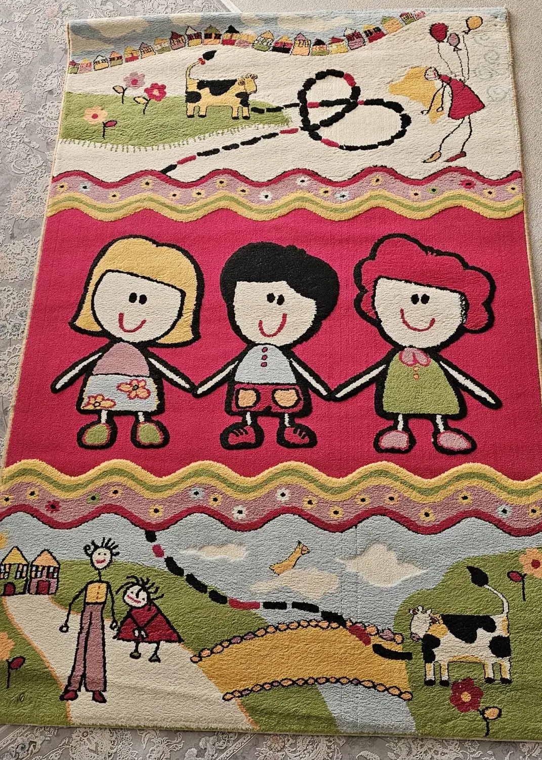 قالیچه|فرش|نیشابور, دارایی|دیوار