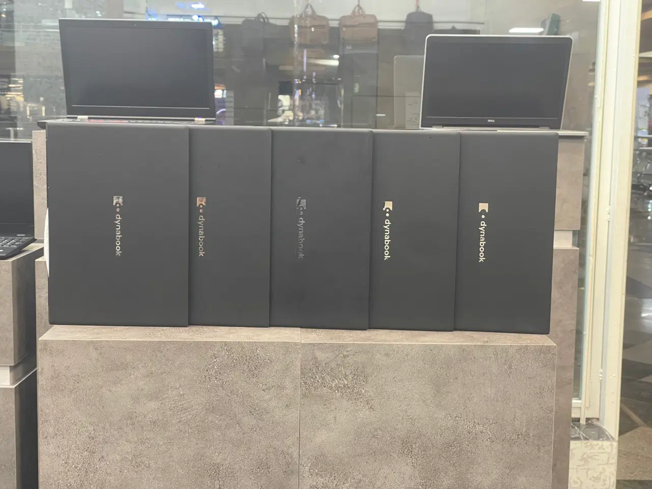لپ تاپ المانی لمسی 2020 Toshiba Dynabook|رایانه همراه|تهران, میدان ولیعصر|دیوار