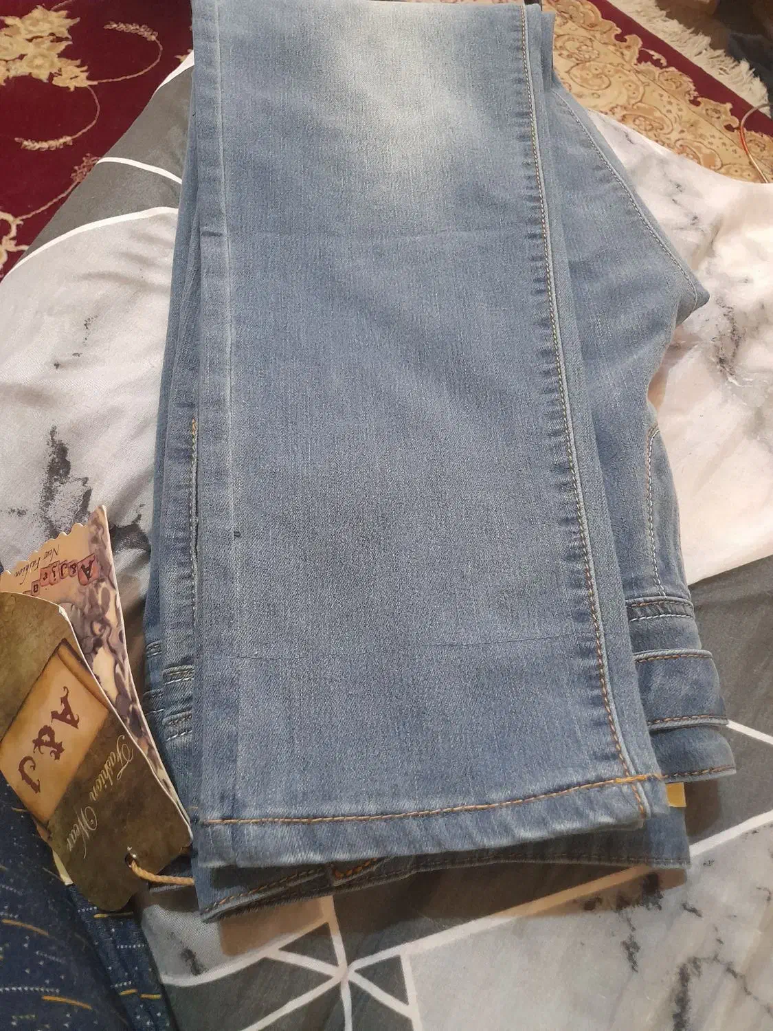 شلوارلی|لباس|شیراز, مسلم|دیوار