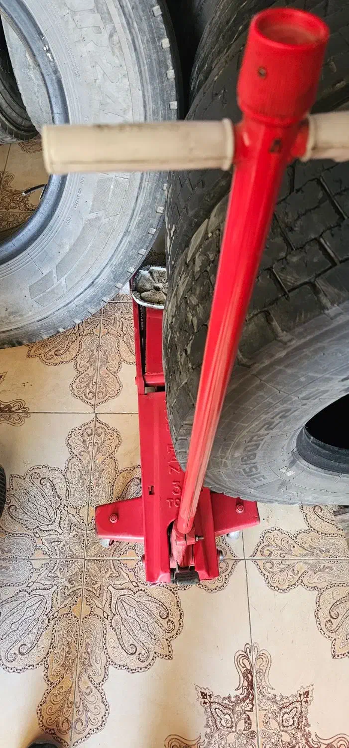 لاستیک درار. بالانس. بکس. جک|ماشینآلات صنعتی|خرم بید, |دیوار