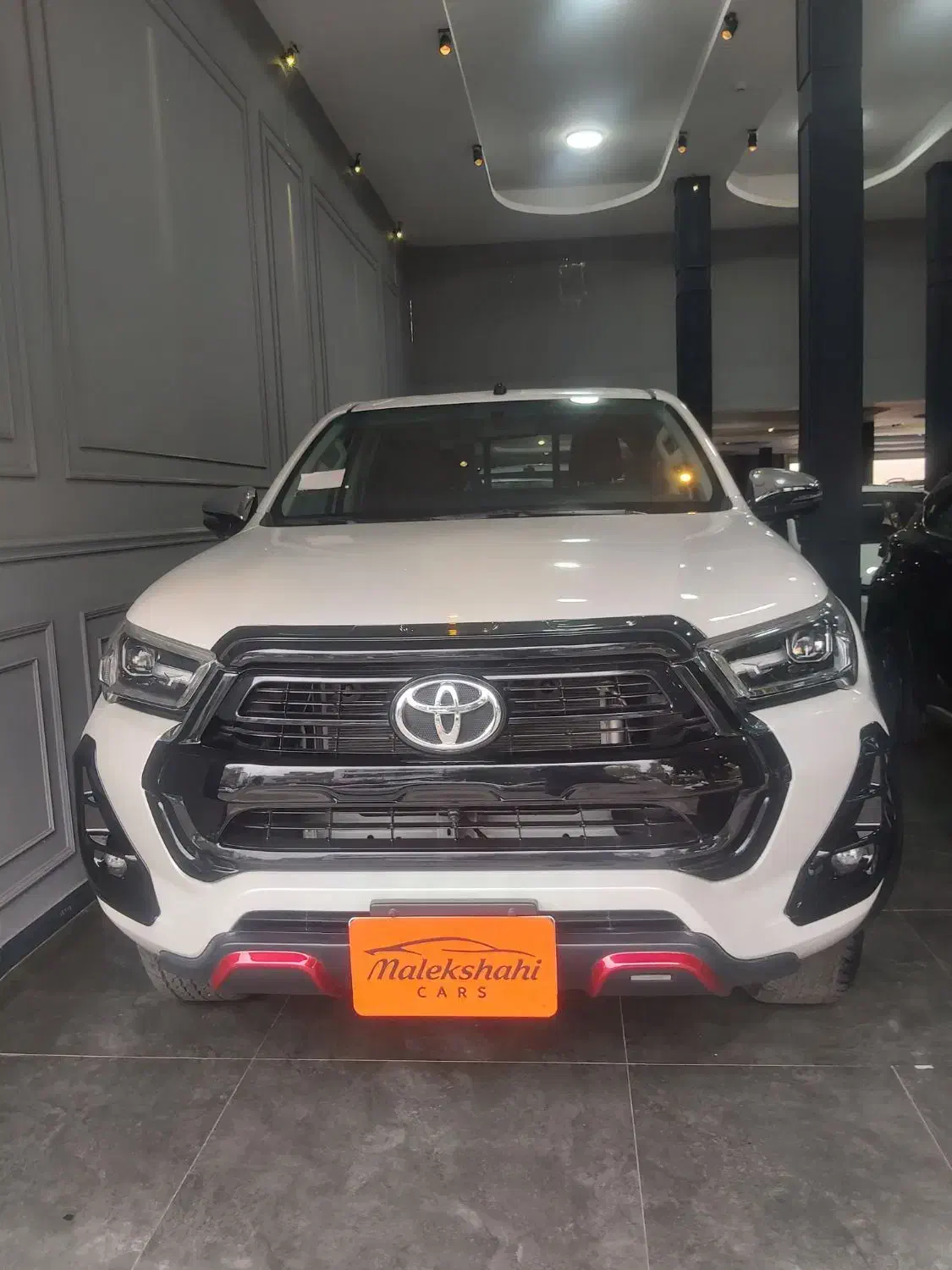 هایلوکس ۶سیلندر|خودرو سواری و وانت|رشت, انصاری|دیوار