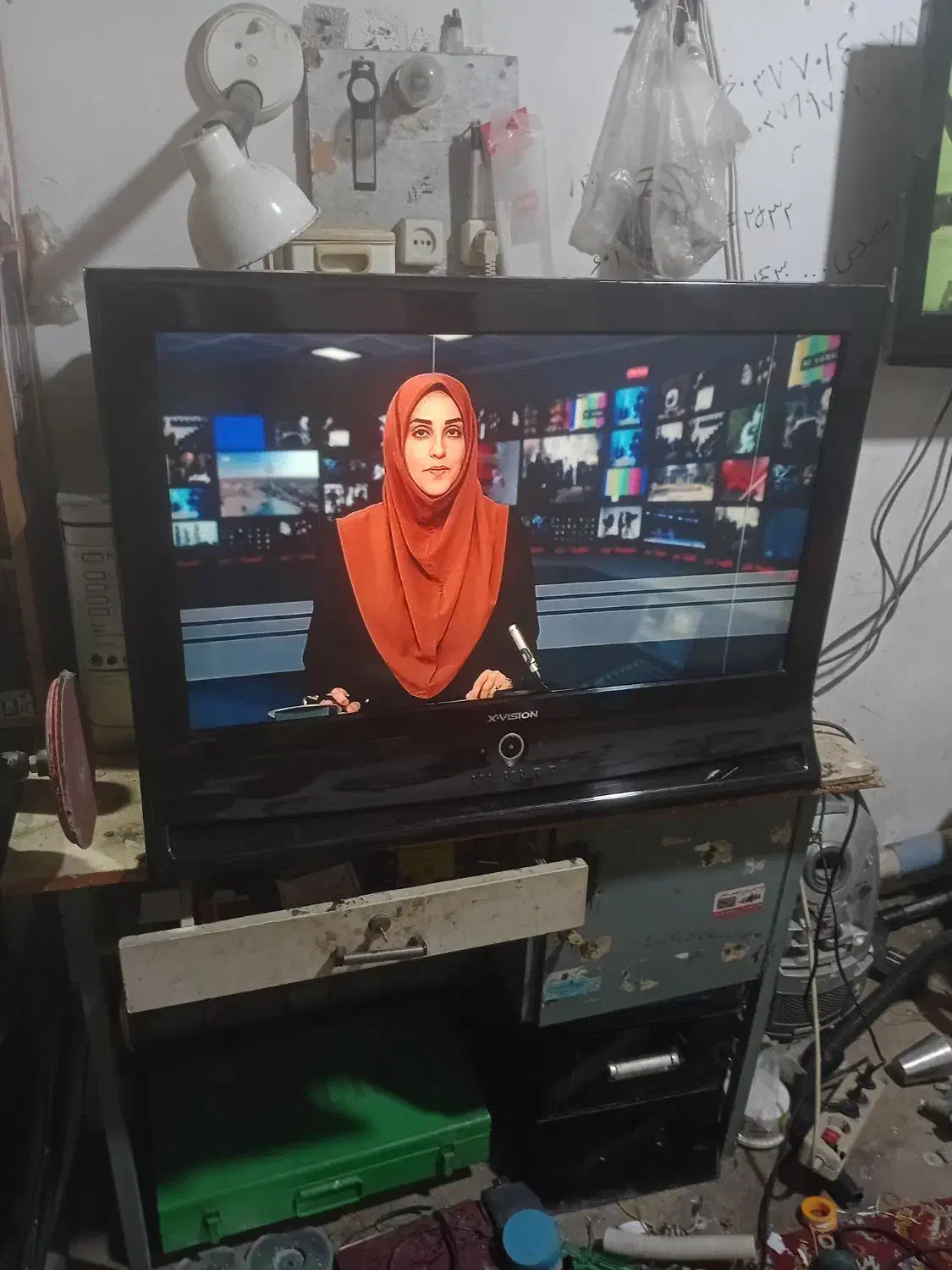 تلویزیون|تلویزیون و پروژکتور|جوکار, |دیوار