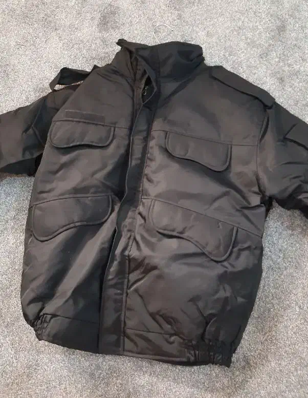 شادگان|لباس|شادگان, |دیوار