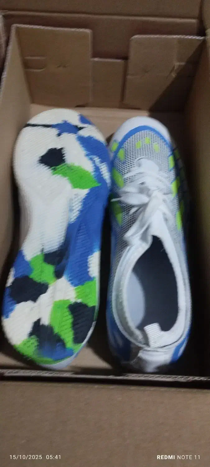 کفش فوتسال نو نو سایز 43|کیف، کفش، کمربند|باوی, |دیوار