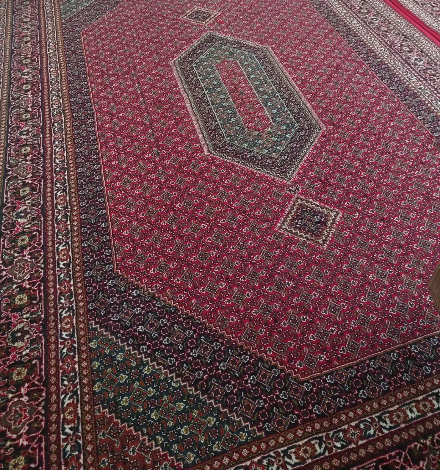 فرش ۶ متری کاملا سالم|فرش|بروجرد, |دیوار