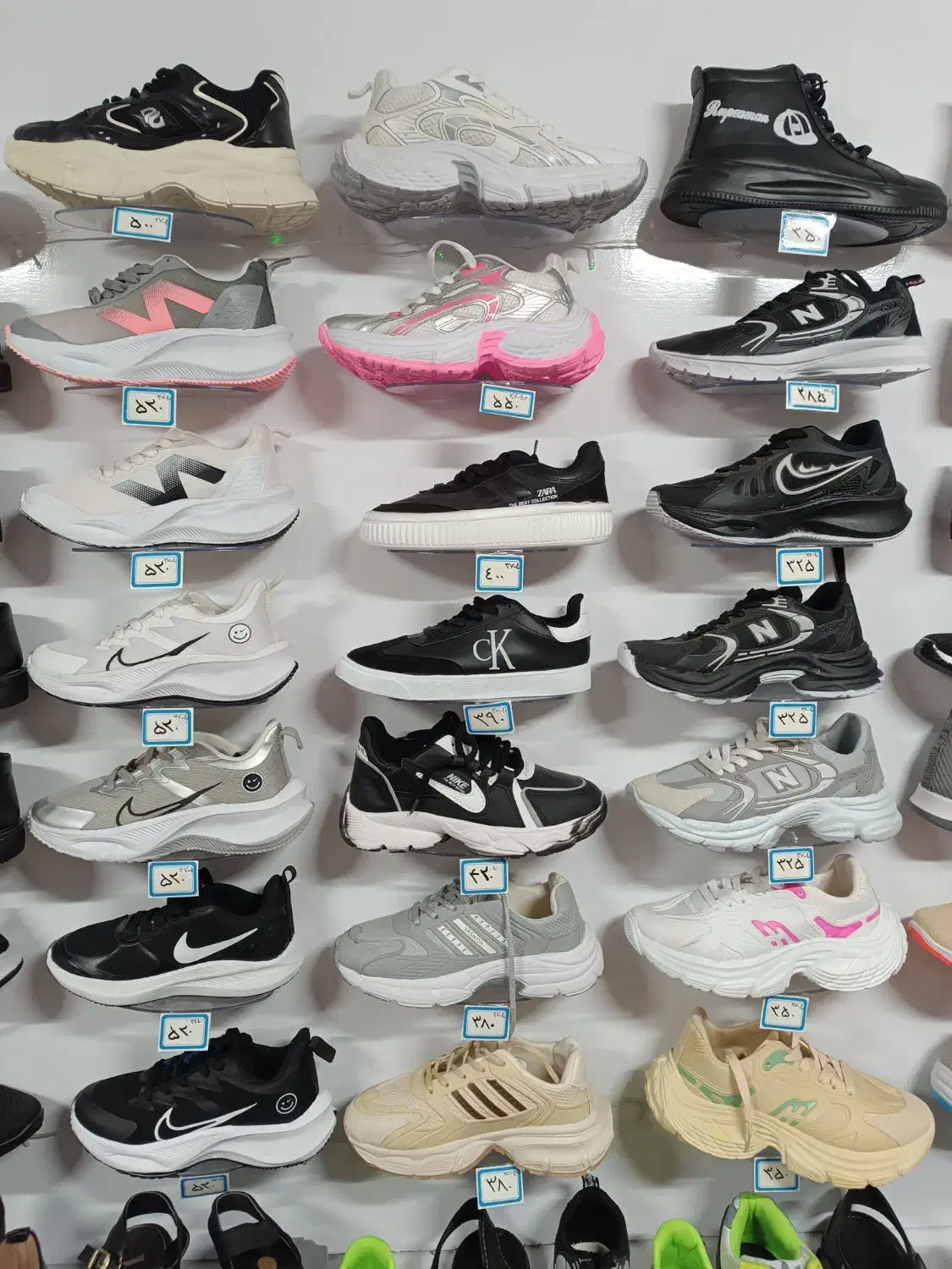 حراج کفش با قیمت های استثنایی|کیف، کفش، کمربند|بیرجند, |دیوار