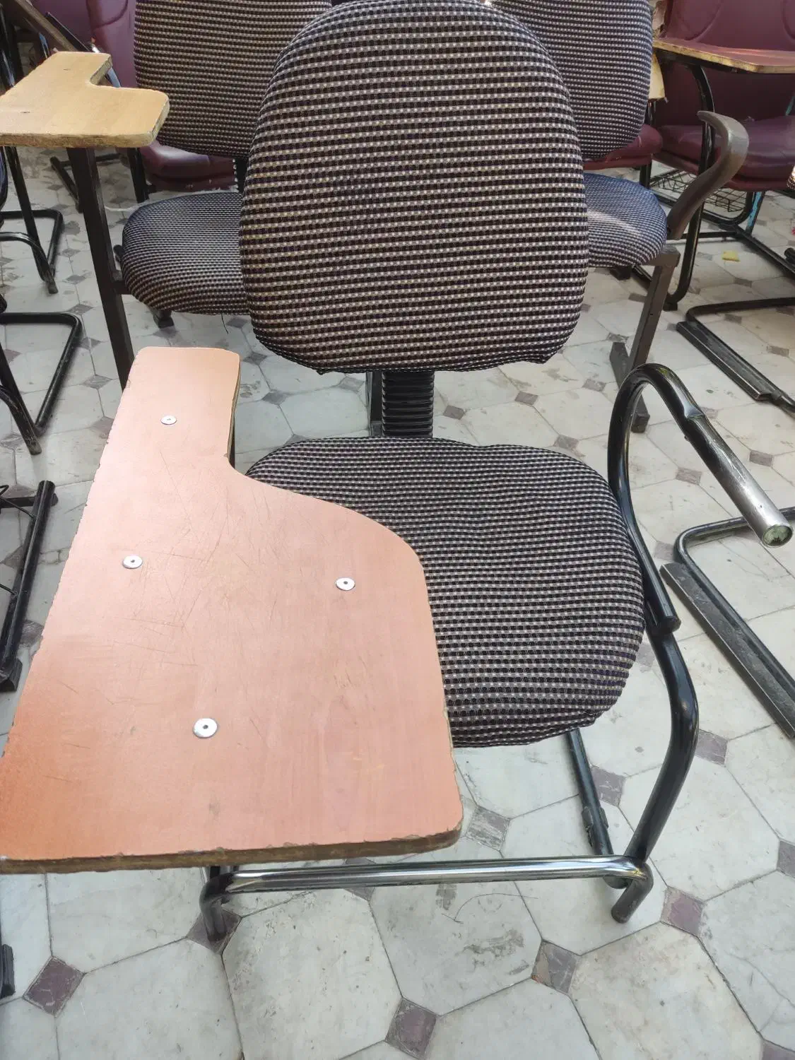 صندلی  مبله دانشجویی|صندلی و نیمکت|شیراز, قصرالدشت|دیوار