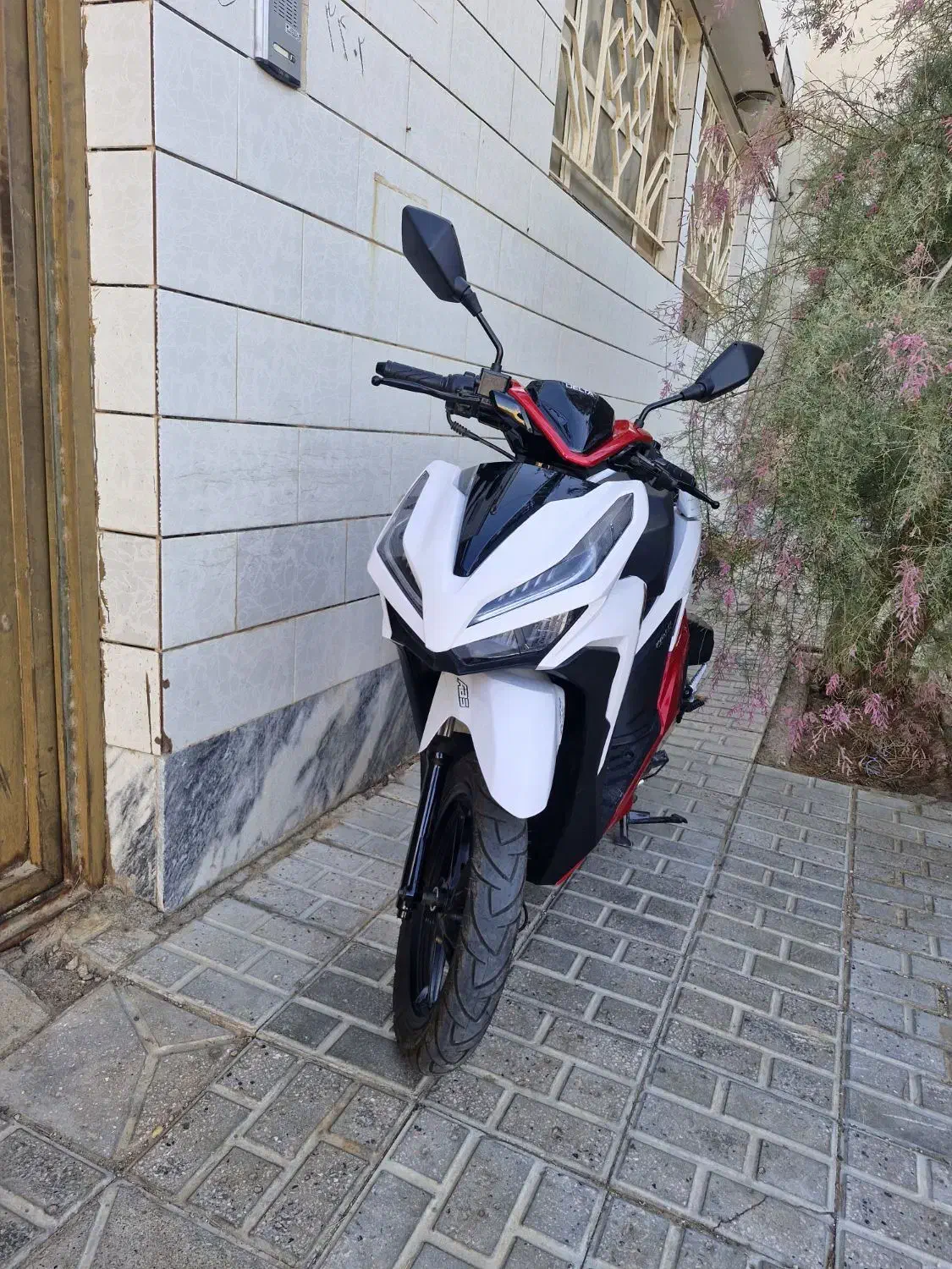 کلیک ۱۴۰۴|موتورسیکلت|بجستان, |دیوار