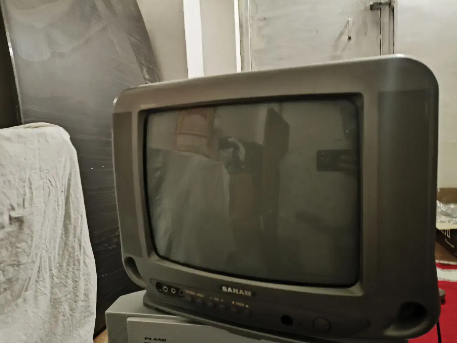 تلویزیون21اینج مارک سامسونگ و سنام|تلویزیون و پروژکتور|سرعین, |دیوار