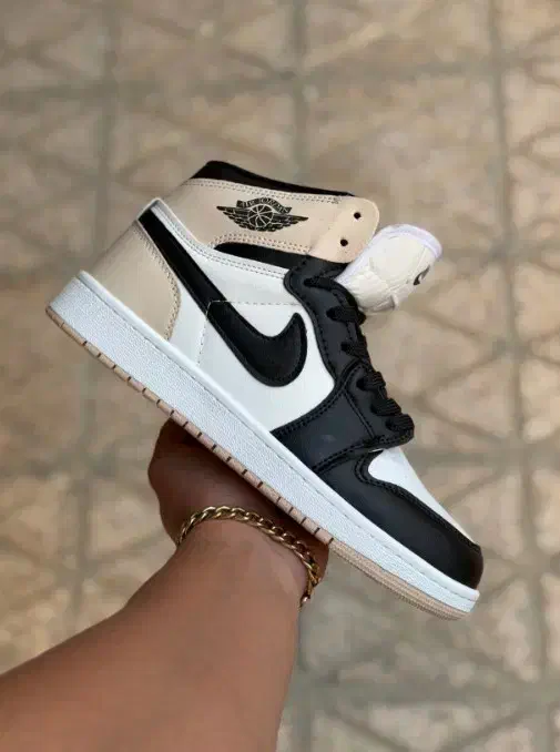 کتانی ساق دار جنس درجه یک|کیف، کفش، کمربند|مشهد, شهید رضوی|دیوار