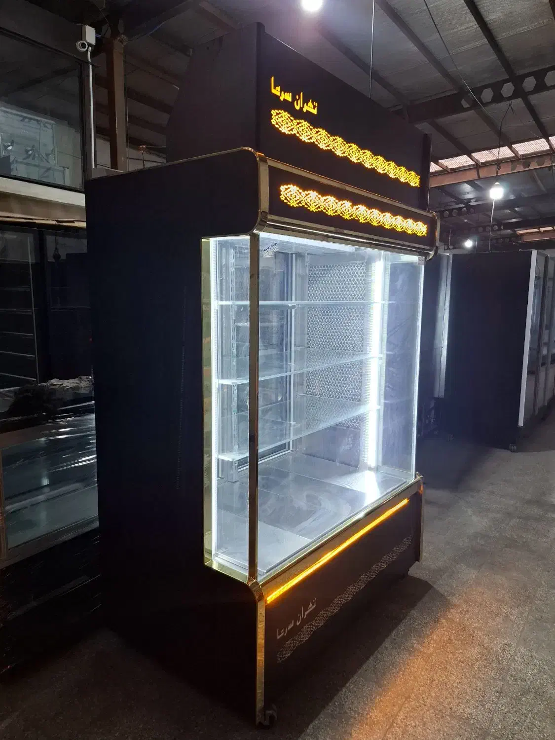 یخچال ویترینی کبابی 1/5 متری صندوق دار قسطی|فروشگاه و مغازه|مشهد, فدک|دیوار