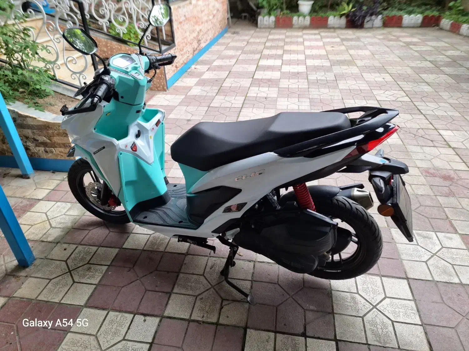 موتور کلیک ۱۸۰ هانی|موتورسیکلت|نوشهر, |دیوار