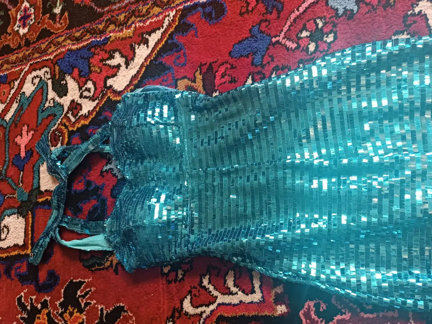 لباس مجلسی|لباس|تبریز, |دیوار