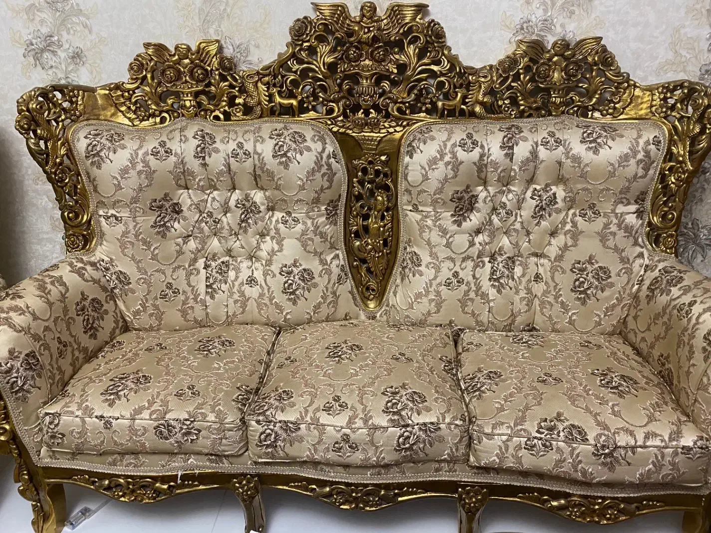 مبلمان سلطنتی|مبلمان خانگی و میز عسلی|آستارا, |دیوار
