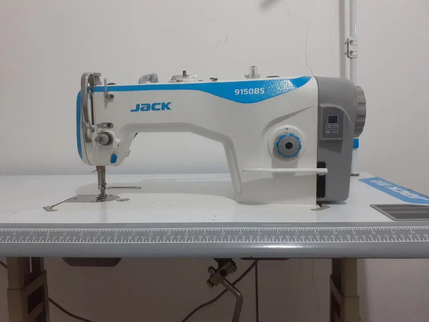 چرخ خیاطی جک صنعتی|چرخ خیاطی و ریسندگی|بافت, |دیوار