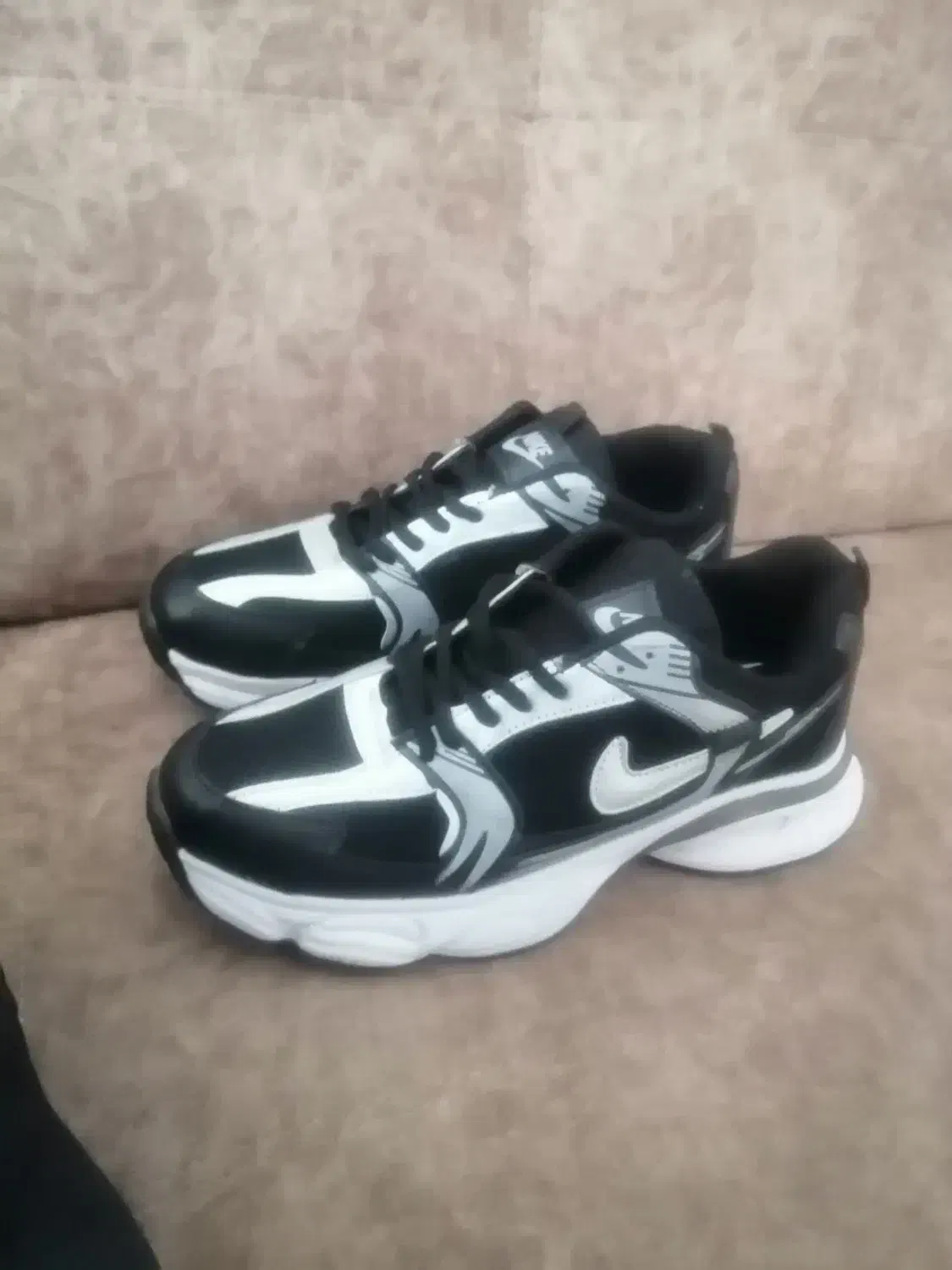 کفش نو اسپورت مردانه|کیف، کفش، کمربند|بانه, |دیوار