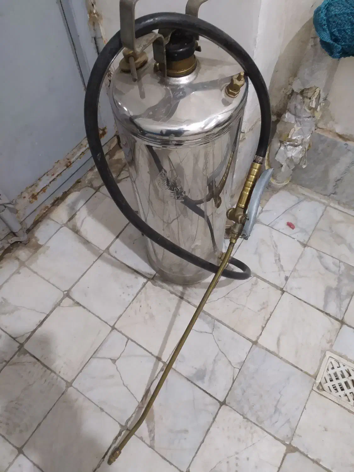 سمپاش|لوازم نظافت|بروجرد, |دیوار