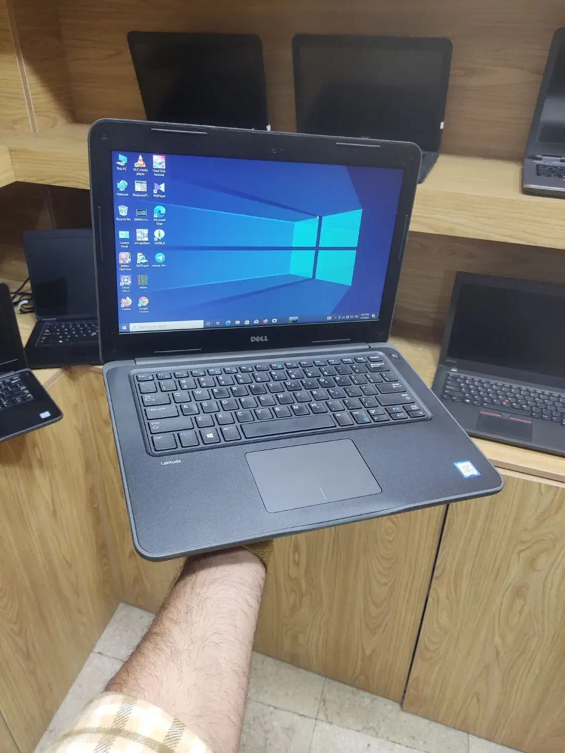 لپتاپDell 3380 i5نسل۷ رم۸/هارد256ssd/اسلیم|رایانه همراه|ری, علایین|دیوار