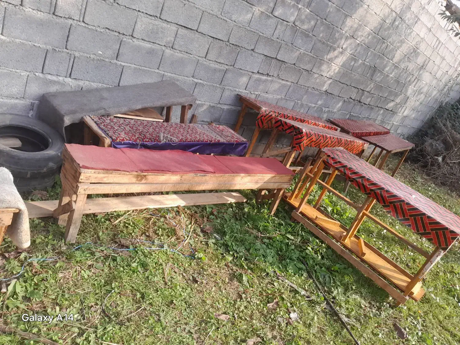 میز صندلی|صندلی و نیمکت|اسالم, |دیوار