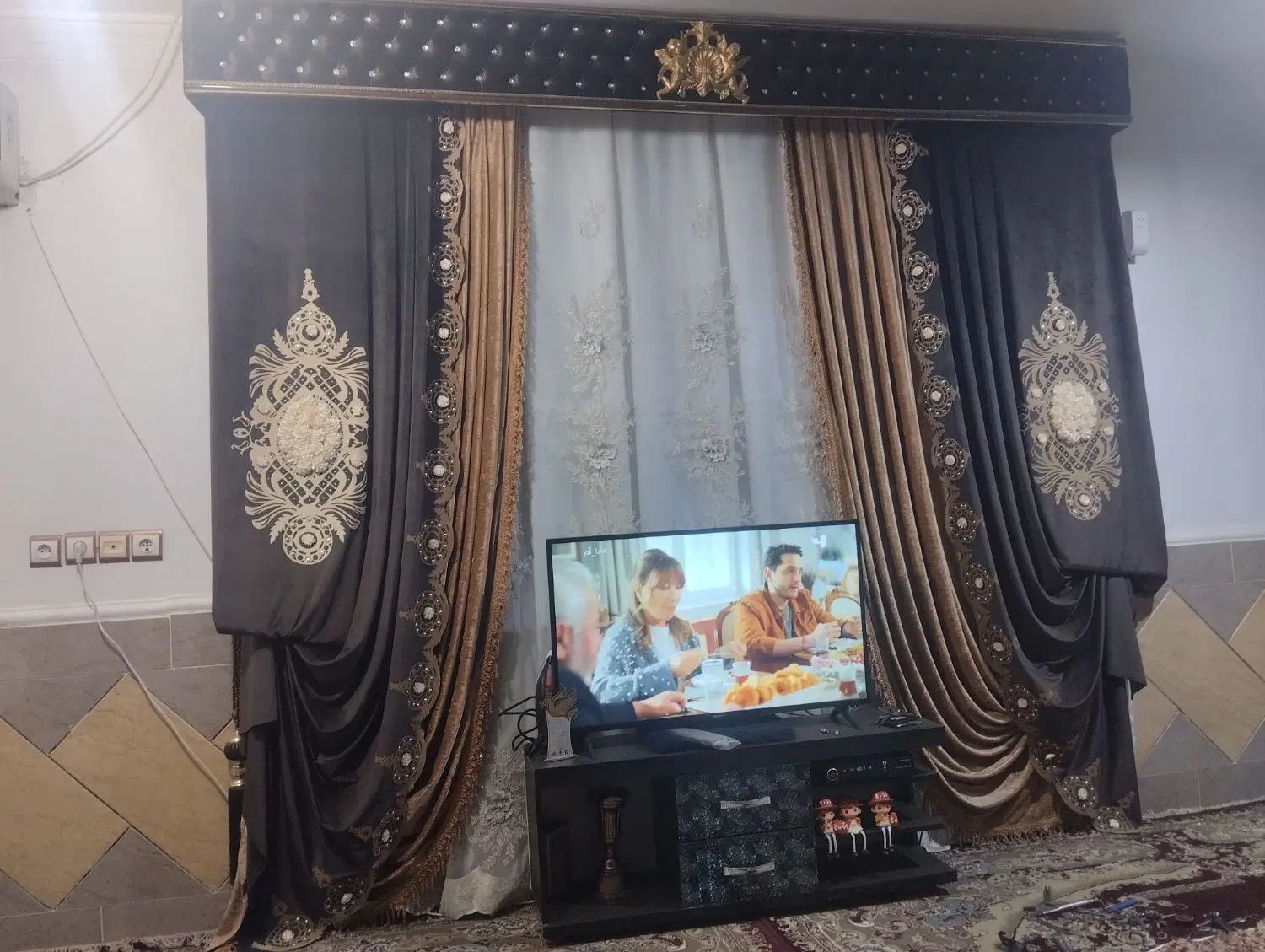 پرده|پرده، رانر، رومیزی|خرمشهر, |دیوار