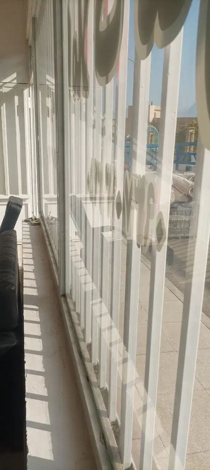 فروش مغازه۱۷متری ب۴|فروش مغازه و غرفه|فولادشهر, B4|دیوار