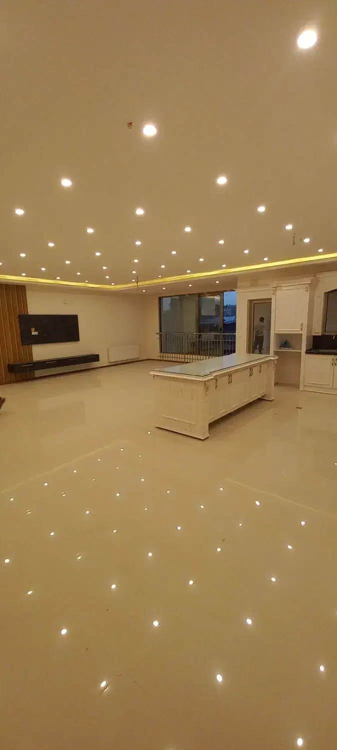 ۱۸۵متری۳خواب تک واحدی جنوبی سندآماده کلید اول|فروش آپارتمان|مشهد, امام رضا (ع)|دیوار