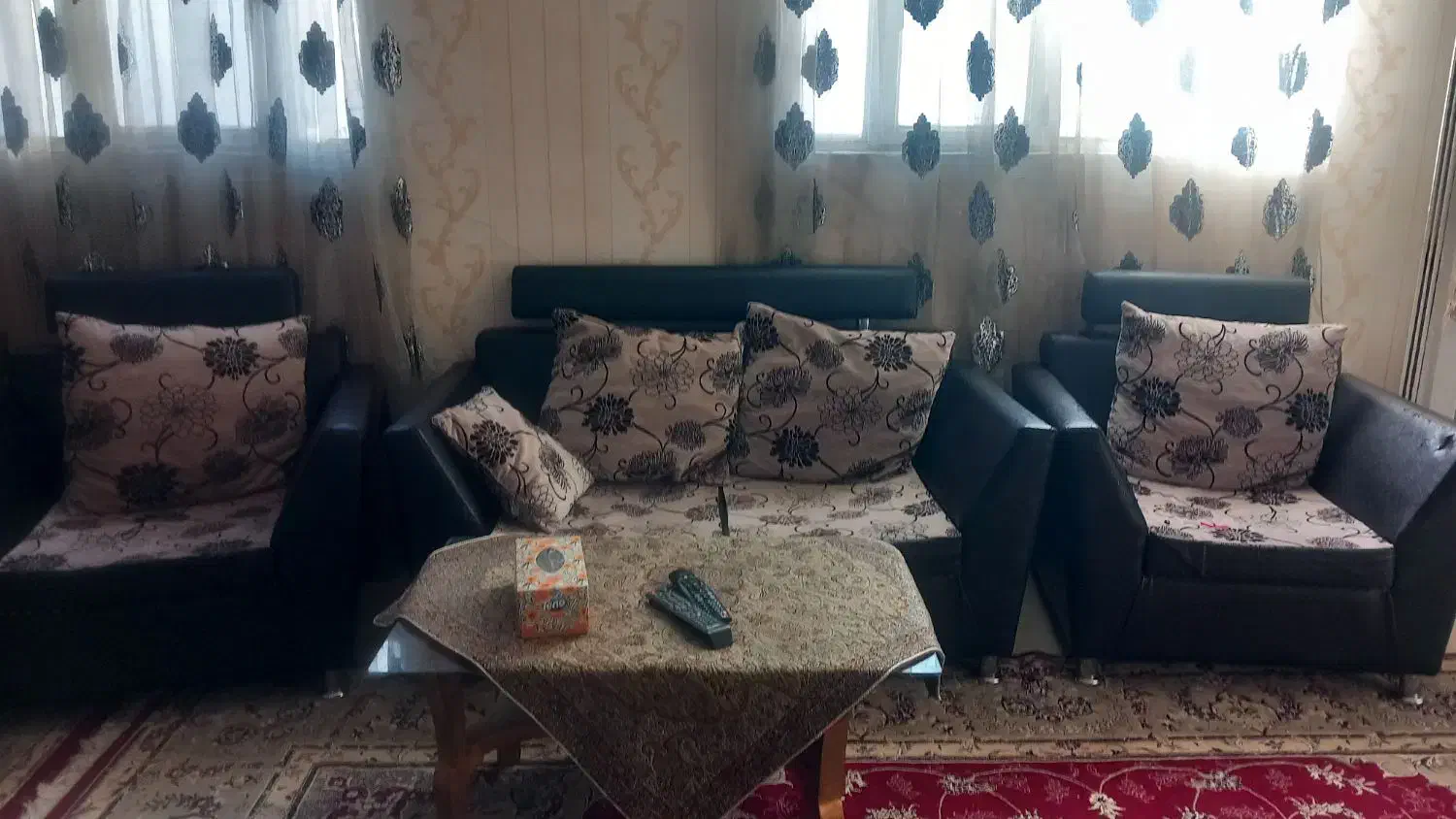 مبل نیم ست|مبلمان خانگی و میز عسلی|خرم‌آباد, |دیوار