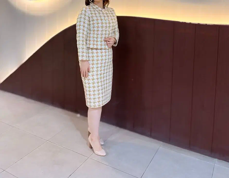 دوزندگی نور/مسکن مهر|لباس|رشت, کوی مهر|دیوار