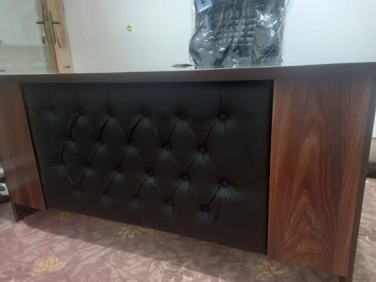 میز و صندلی چرخ دار اداری نو|مبلمان اداری|لنجان, |دیوار