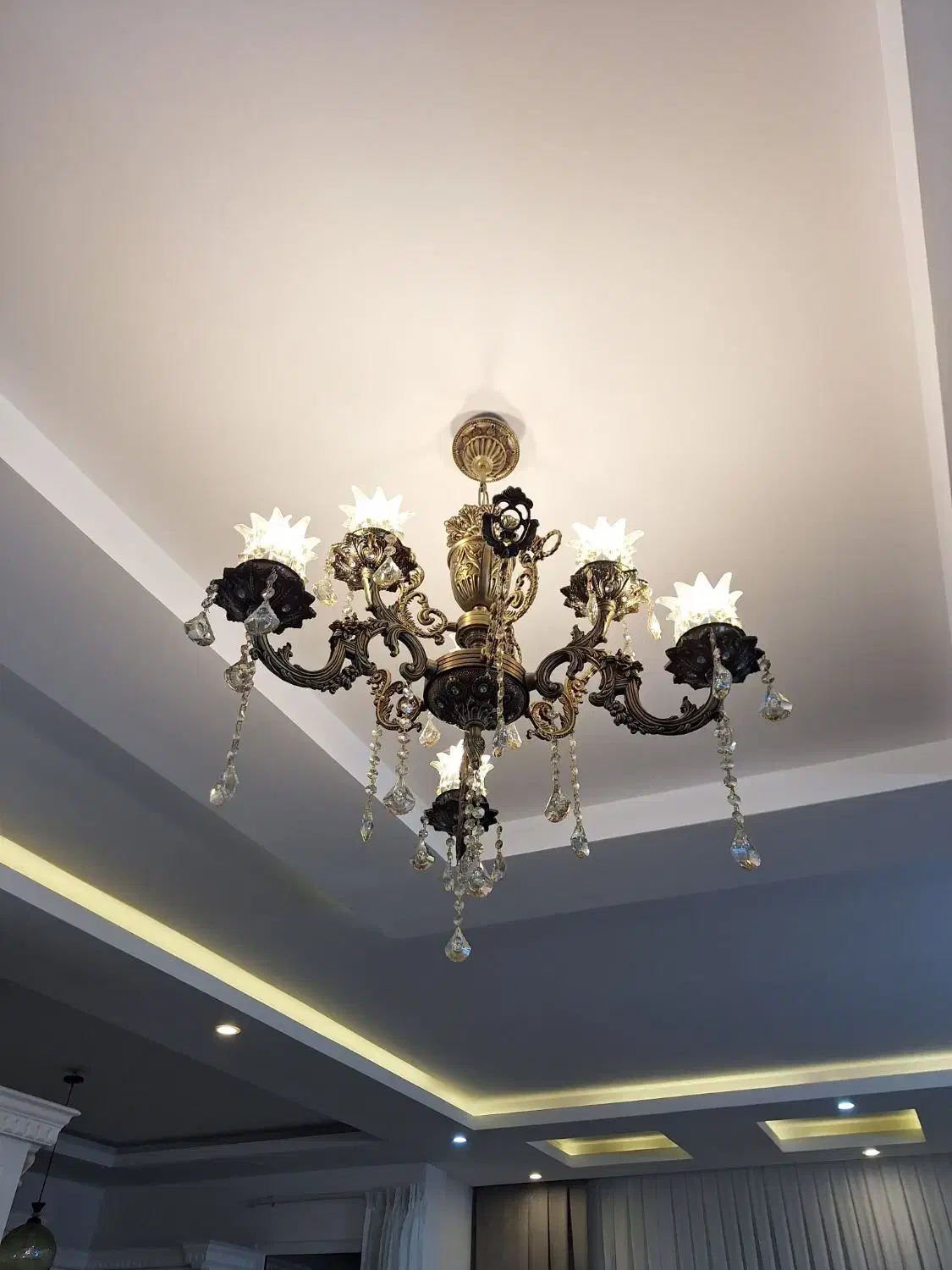 لوستر شاه عباسی|لوستر و چراغ آویز|مشهد, هدایت|دیوار