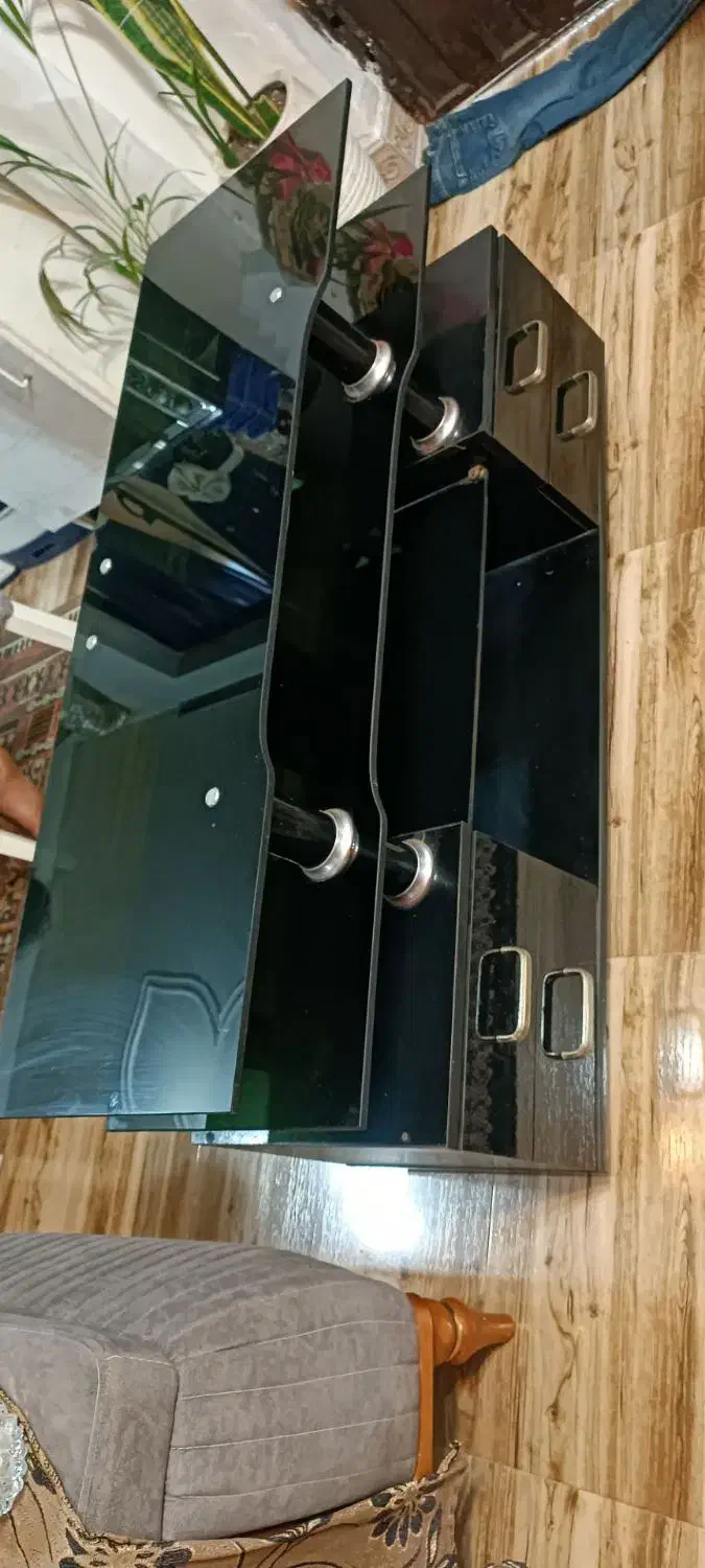 میز تلویزیون در حد نو|میز تلویزیون|رشت, کوی قدس|دیوار