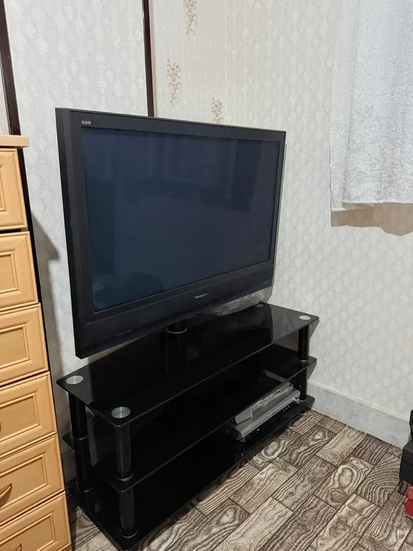 *۴۲ اینچ پاناسونیک*|تلویزیون و پروژکتور|اصفهان, سعادت‌آباد|دیوار