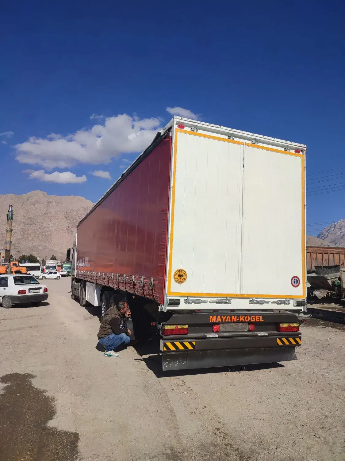 کانتین|خودرو سنگین|خوی, |دیوار