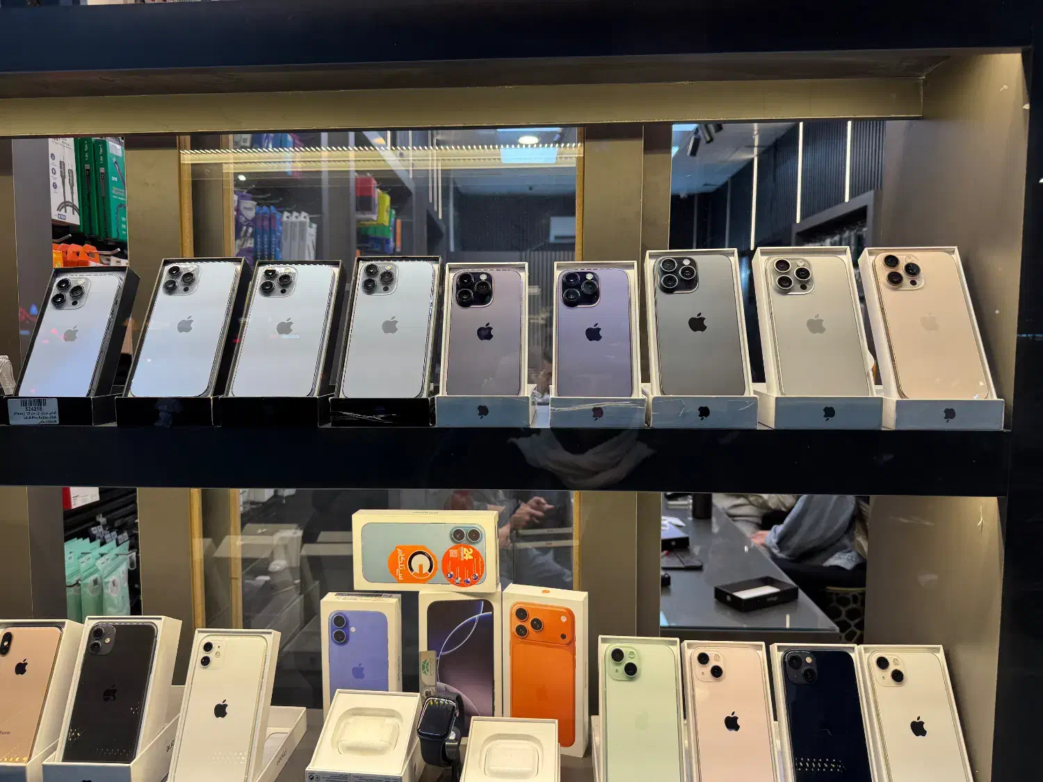 طلا ضمانت بزار هر مدل گوشی خواستی ببر|موبایل|مشهد, احمدآباد|دیوار