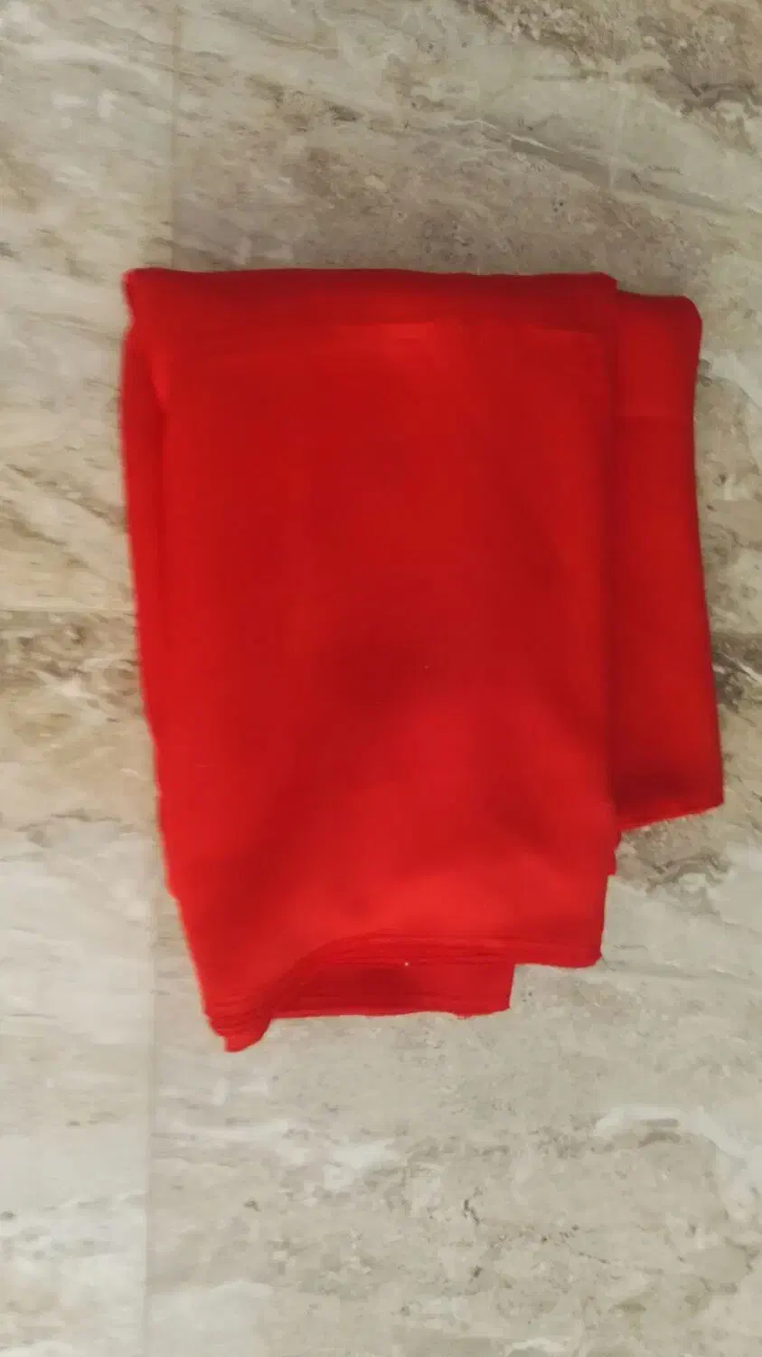 پارچه ساتن قرمز|لوازم خیاطی و بافتنی|آران و بیدگل, |دیوار