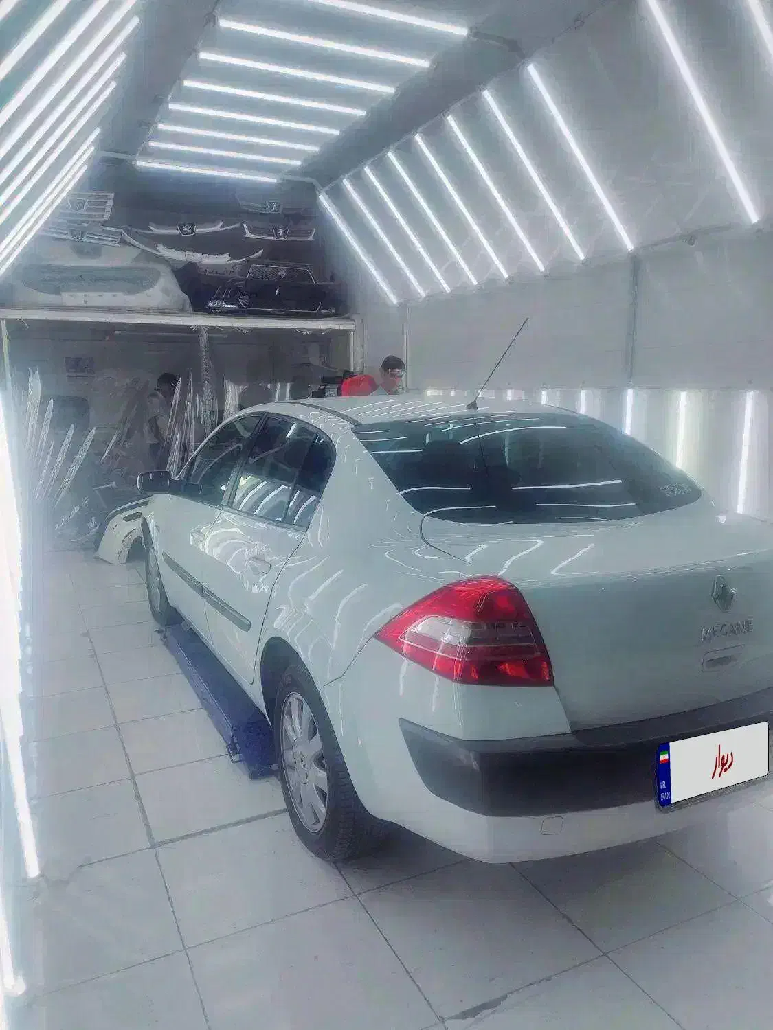 مگان ۲۰۰۰ مدل ۹۱ اتومات|خودرو سواری و وانت|بهبهان, |دیوار