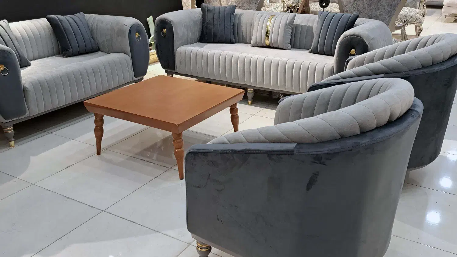 مبل راحتی دلنشین|مبلمان خانگی و میز عسلی|اصفهان, امیرعرب|دیوار