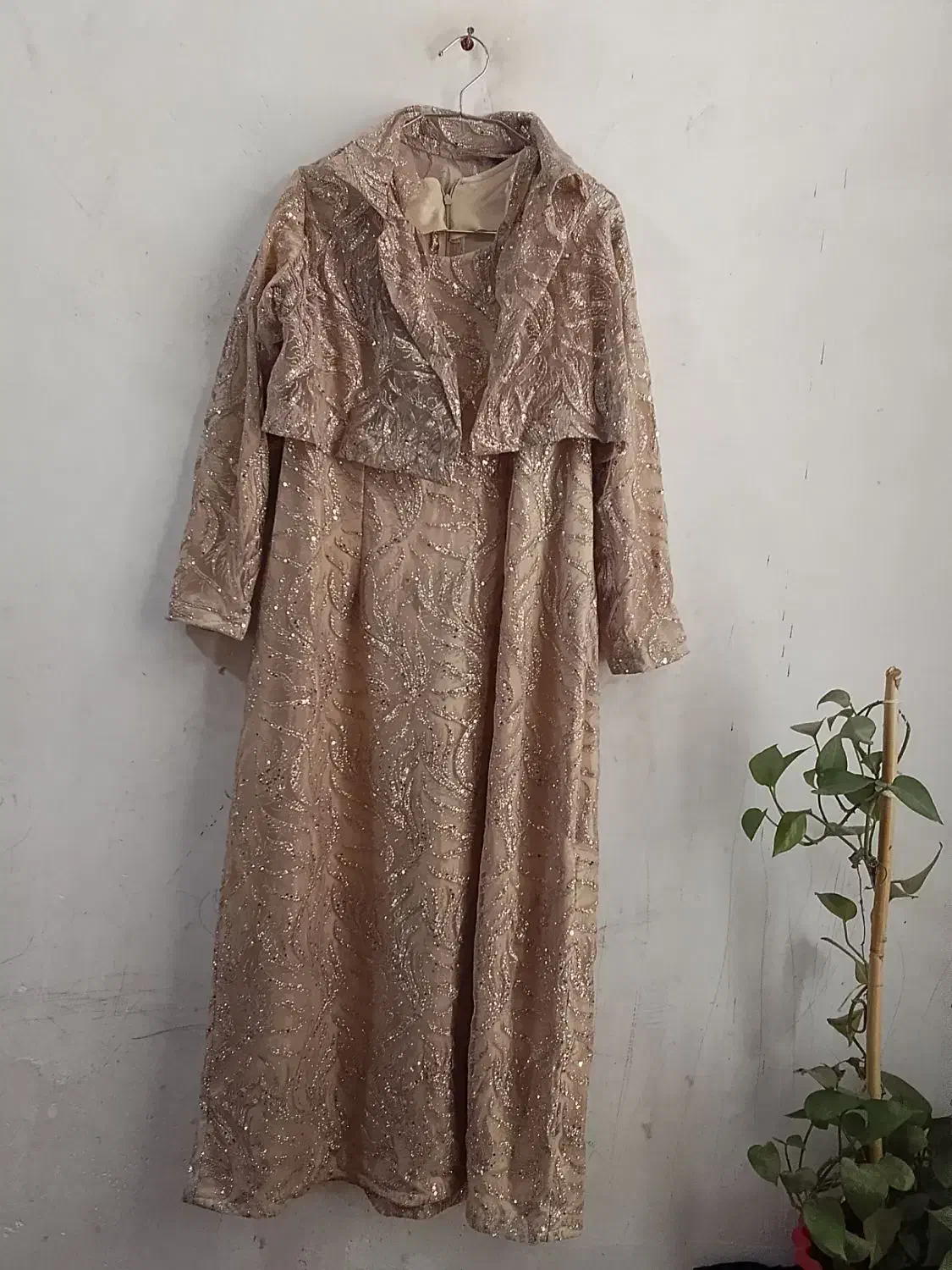 لباس مجلسی|لباس|خان ببین, |دیوار