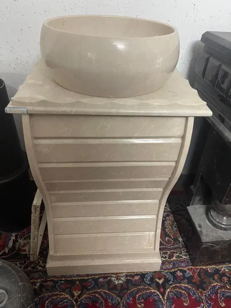 روشویی صراحی آب نما پایه ایفون|لوازم سرویس بهداشتی|سمنان, |دیوار