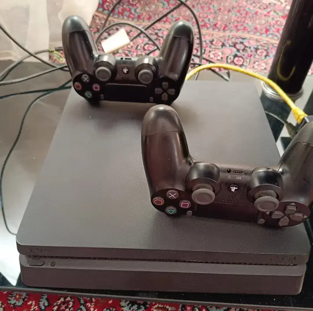 ps4 تمیز 1 ترا|کنسول، بازی ویدئویی و آنلاین|شیراز, چنچنه|دیوار