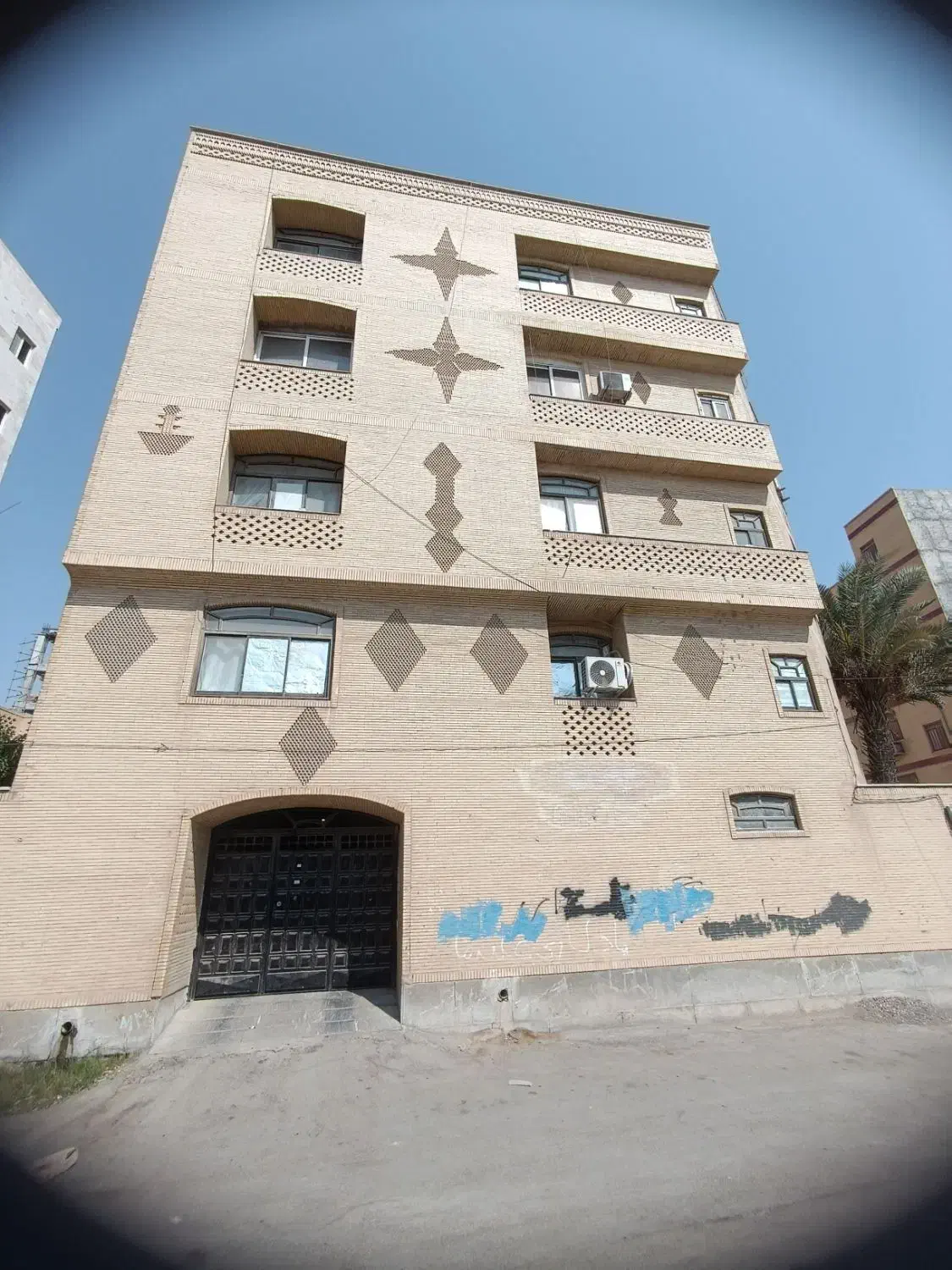 فروش واحد ۱۵۵ متری سه خواب عرصه و اعیان|فروش آپارتمان|بندرعباس, |دیوار