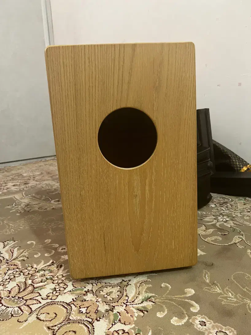 کاخن|درام و پرکاشن|بهشهر, |دیوار