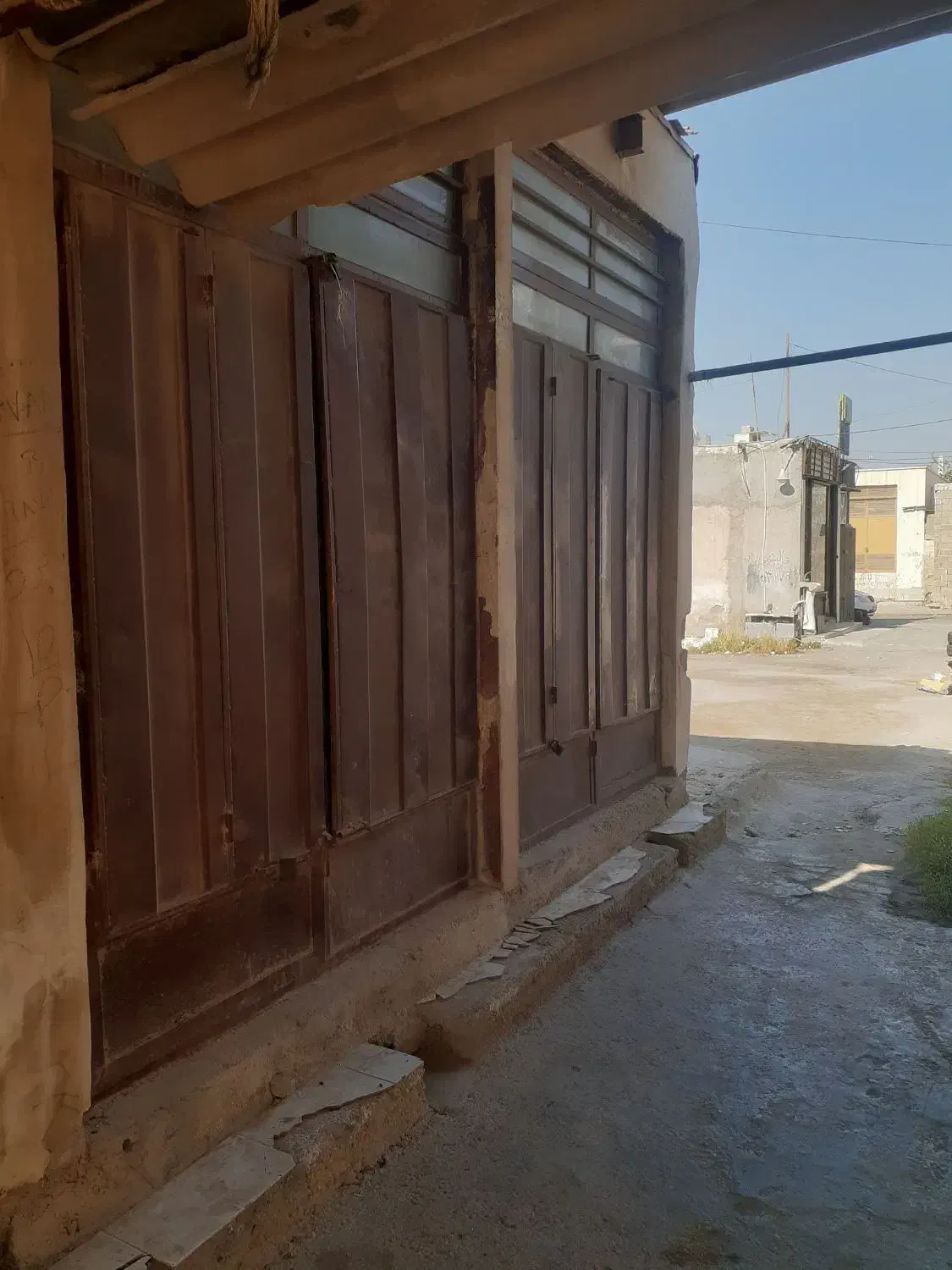 ۲۰متر مغازه صلح آباد بازار جنگزدگان هزاردستگاه|اجارهٔ مغازه و غرفه|بوشهر, |دیوار