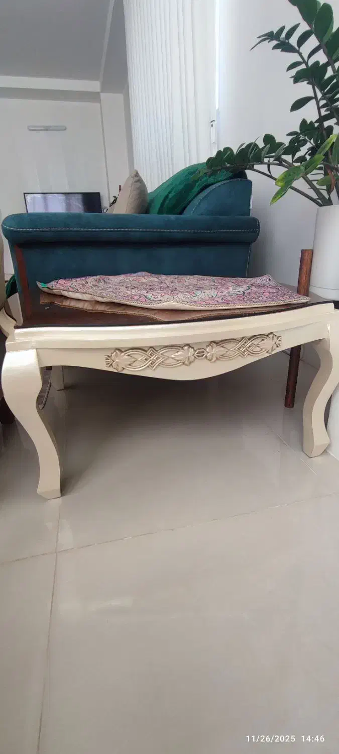 میز وسط و دو عدد عسلی|مبلمان خانگی و میز عسلی|بجنورد, |دیوار