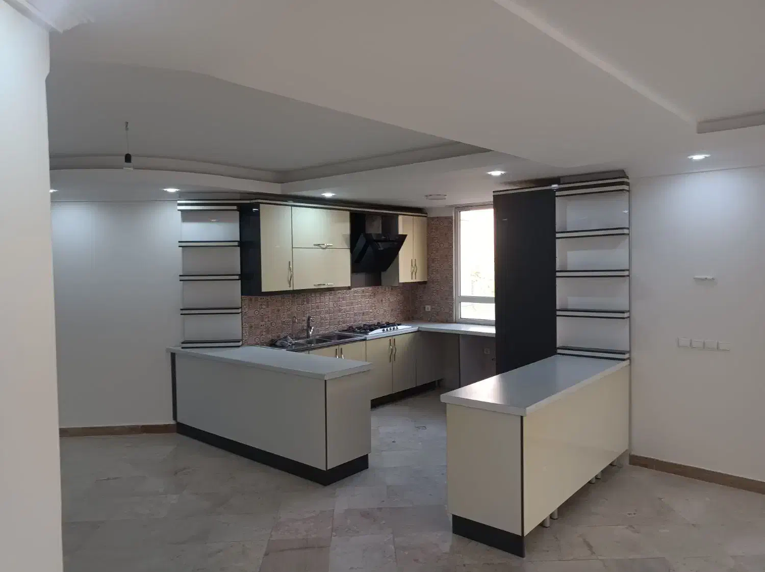 اجاره آپارتمان3خواب/ 160متری/مداعن /فول