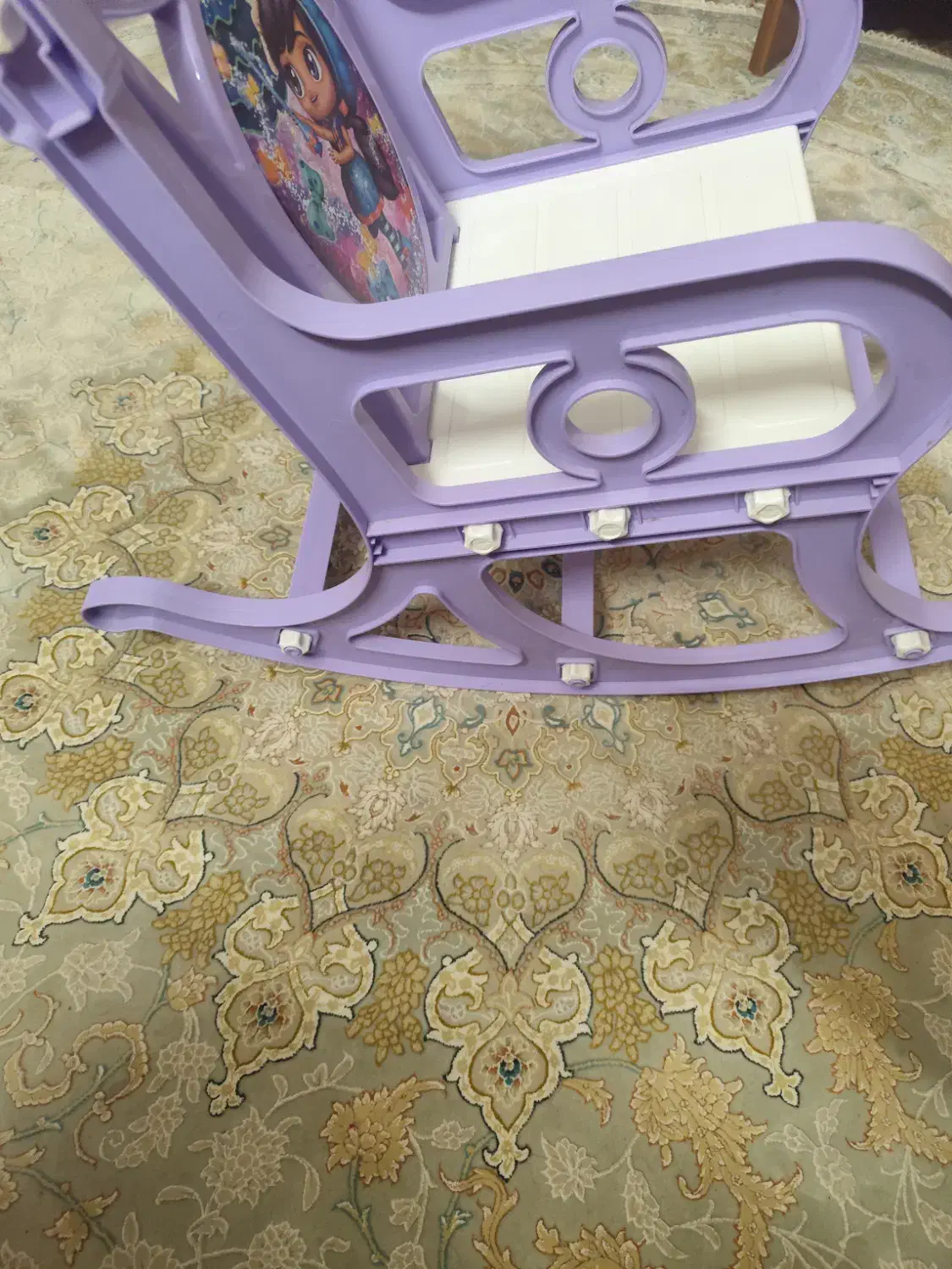 صندلی کودک پلاستیکی نو|تخت و صندلی بچه|قم, هنرستان|دیوار